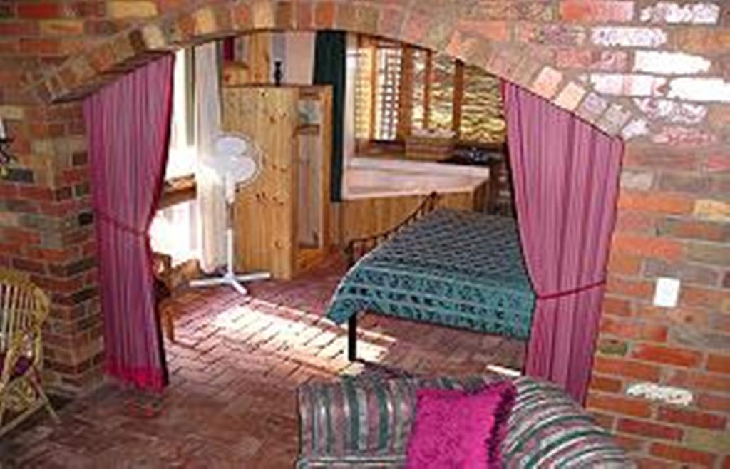 Moonbeam Cottages & Rainbow Cafe Moonambel Экстерьер фото
